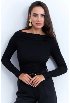 Kadın Siyah Degaje Yaka Büzgülü Bluz AYD386