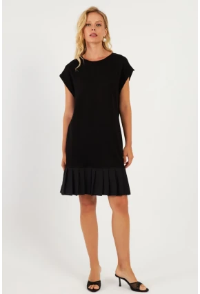 Kadın Siyah Eteği Volanlı Midi Elbise ST158
