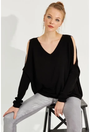 Kadın Siyah Kolu Yırtmaçlı Triko Bluz SMT221