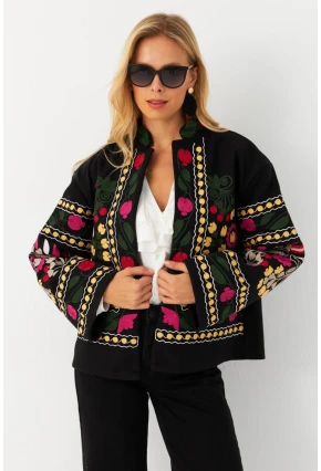 Kadın Siyah Nakışlı Kaşe Ceket MQS5880