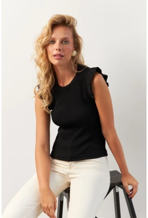 Kadın Siyah Omuzları Fırfırlı Bluz MK23