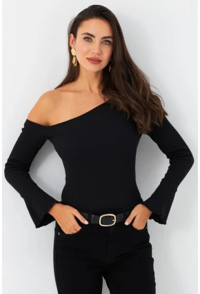 Kadın Siyah Prenses Kol Kaşkorse Bluz TF34