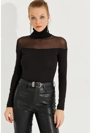 Kadın Siyah Tül Detaylı Balıkçı Bluz EY2607