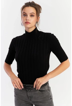 Kadın Siyah Yarım Balıkçı Triko Bluz YV287