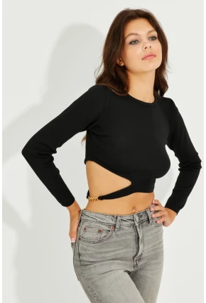 Kadın Siyah Zincir Detaylı Triko Crop Bluz KZ2802