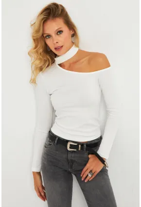 Kadın Beyaz Asimetrik Yaka Bluz CG376