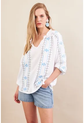 Kadın Beyaz Nakışlı Bluz MPC1344