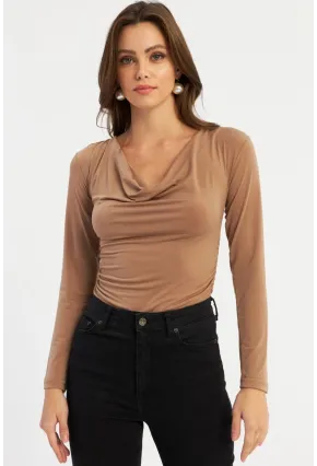 Kadın Camel Degaje Yaka Büzgülü Bluz FRY2248