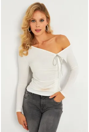 Kadın Ekru Aksesuarlı Büzgülü Bluz GÇ189