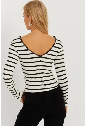 Kadın Ekru Dantel Ve Düğme Detaylı Bluz PP5363