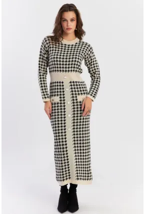 Kadın Ekru-Siyah Düğme Aksesuarlı Desenli Maxi Elbise NUV41