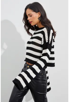 Kadın Ekru-Siyah İspanyol Kol Ajurlu Triko Kısa Bluz YV109