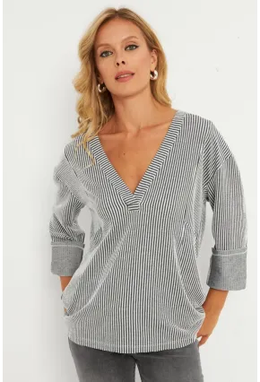 Kadın Gri Çizgili Cepli Sweatshirt TF01