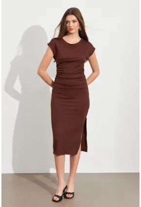 Kadın Kahverengi Büzgülü Midi Elbise MK38