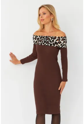Kadın Kahverengi Leopar Bloklu Madonna Yaka Midi Elbise AYD395