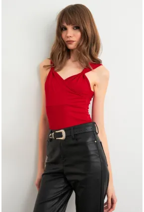 Kadın Kırmızı Omuz Büzgülü Kruvaze Bluz EY3039