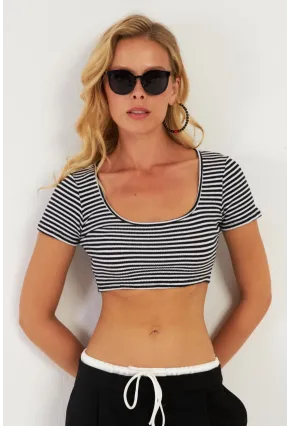 Kadın Siyah-Beyaz Çizgili Crop Bluz XL2022