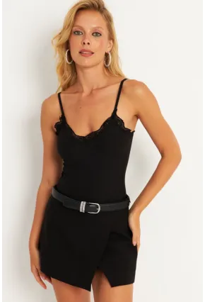 Kadın Siyah Dantel Detaylı Bluz MK18