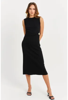 Kadın Siyah Düğme Detaylı Kaşkorse Midi Elbise TF74