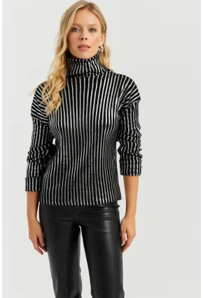 Kadın Siyah-Gümüş Düğme Detaylı Varaklı Triko Kazak SF2532