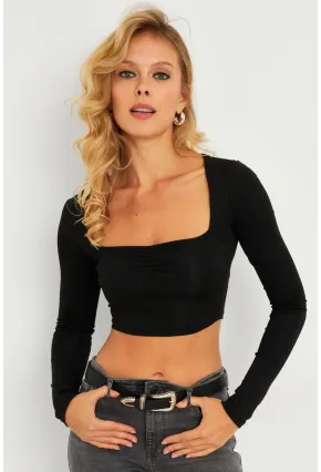Kadın Siyah Kare Yaka Büzgülü Crop Bluz B5057