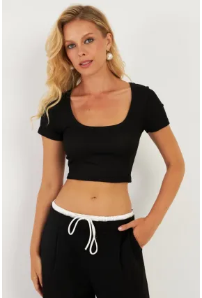 Kadın Siyah Kare Yaka Crop Bluz CG360
