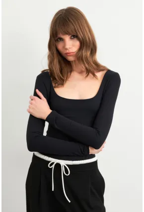 Kadın Siyah Kayık Yaka Basic Body CY352