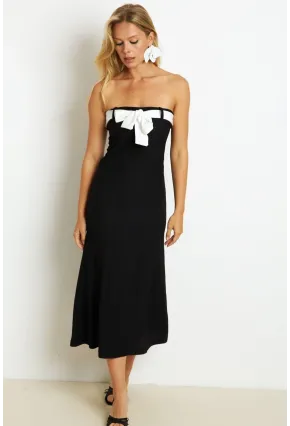 Kadın Siyah Kontrast Kemerli Maxi Elbise EY2826