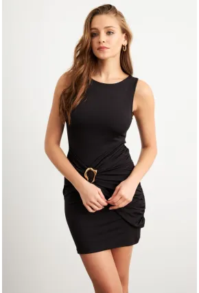 Kadın Siyah Toka Detaylı Büzgülü Mini Elbise KED2365