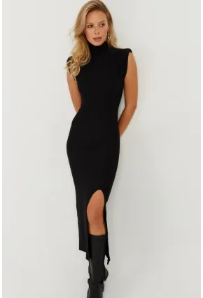 Kadın Siyah Vatkalı Yırtmaçlı Midi Elbise MON120