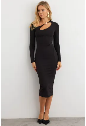 Kadın Siyah Yaka Aksesuarlı Midi Elbise KED7041