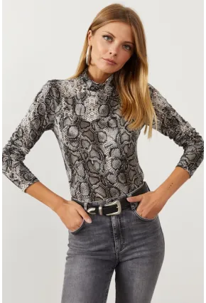 Kadın Taş Yarım Balıkçı Yılan Desenli Bluz LPP1134