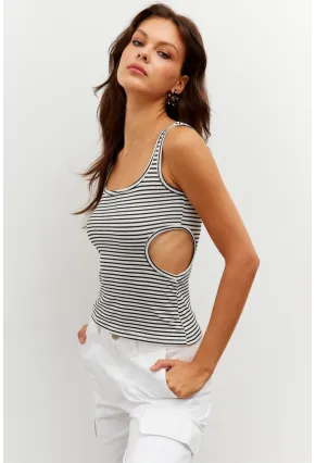 Kadın Beyaz Beli Pencereli Çizgili Kısa Bluz PP7364