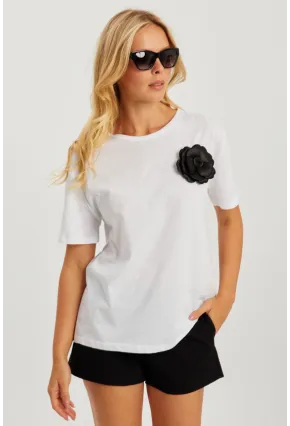 Kadın Beyaz Gül Aksesuarlı T-Shirt SF12721
