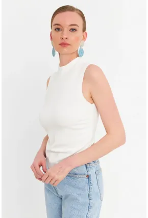 Kadın Beyaz Kolsuz Crop Bluz ZH07