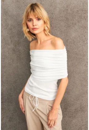 Kadın Beyaz Kolsuz Madonna Yaka Bluz TF51