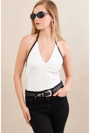 Kadın Beyaz Kontrast Biyeli V Yaka Bluz EY3103