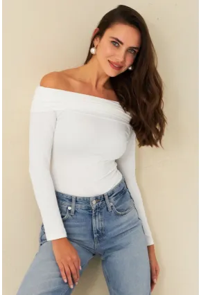 Kadın Beyaz Madonna Yaka Çıtçıtlı Body CG388