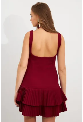 Kadın Bordo Sırt Dekolteli Fırfırlı Şortlu Mini Elbise FRY101