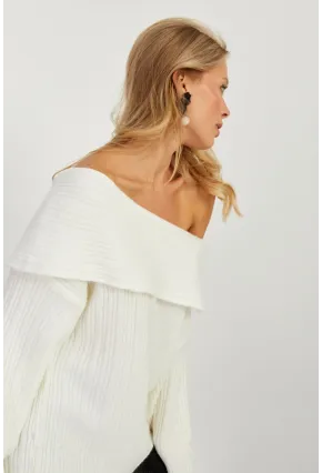 Kadın Ekru Madonna Yaka Triko Kazak KZ2506