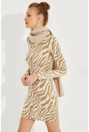 Kadın Ekru Zebra Desenli Mini Elbise AYD249