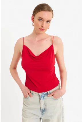 Kadın Kırmızı Degaje Yaka Basic Askılı Bluz YDF101