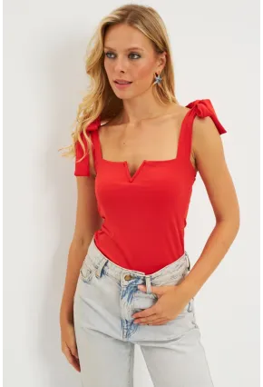 Kadın Kırmızı Omuz Bağlamalı Bluz EY2795
