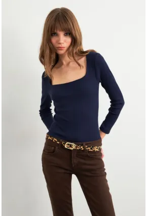 Kadın Lacivert Kare Yaka Kaşkorse Bluz GA101