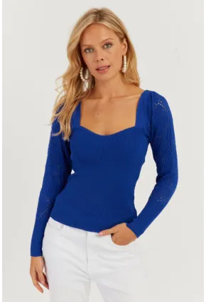 Kadın Saks Kalp Yaka Ajurlu Triko Bluz SMT217