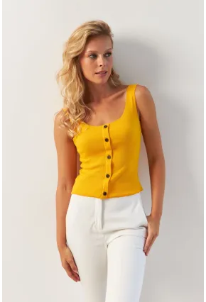 Kadın Sarı Düğme Aksesuarlı Bluz MK14