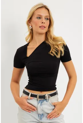 Kadın Siyah Asimetrik Yaka Büzgülü Bluz YZ1081