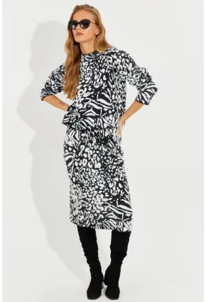 Kadın Siyah-Beyaz Desenli Alt Üst Triko Yumoş Etek Takım VİN30201