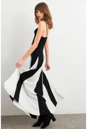 Kadın Siyah-Beyaz Kontrast Yırtmaçlı Maxi Elbise LİK16