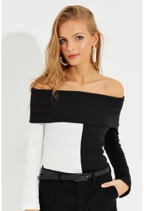 Kadın Siyah-Beyaz Madonna Yaka Bloklu Kaşkorse Bluz EY2585